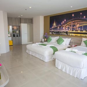 Corner Double Room